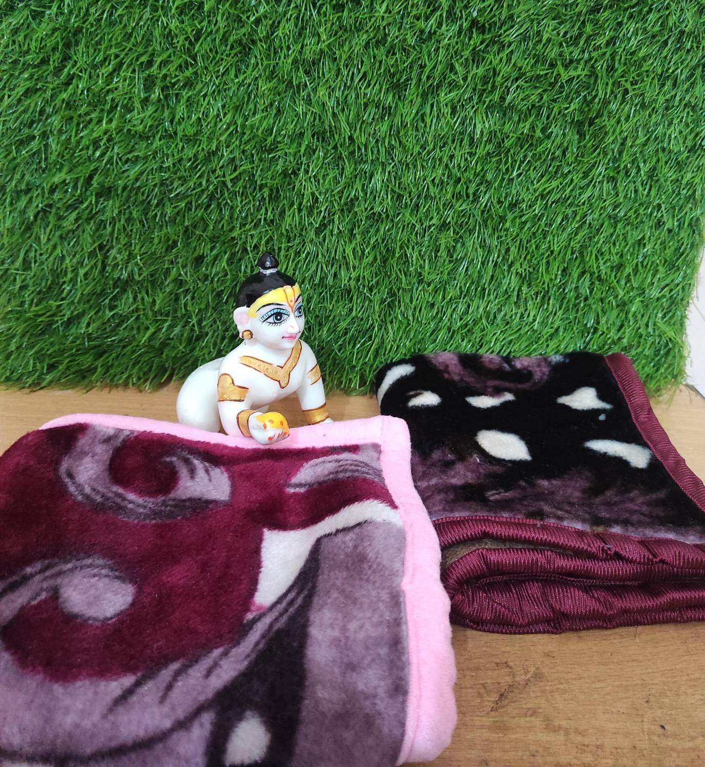 BROWN HORSE\ set of 2 laddu gopal ji winter special blanket size 1 to2 no Dress