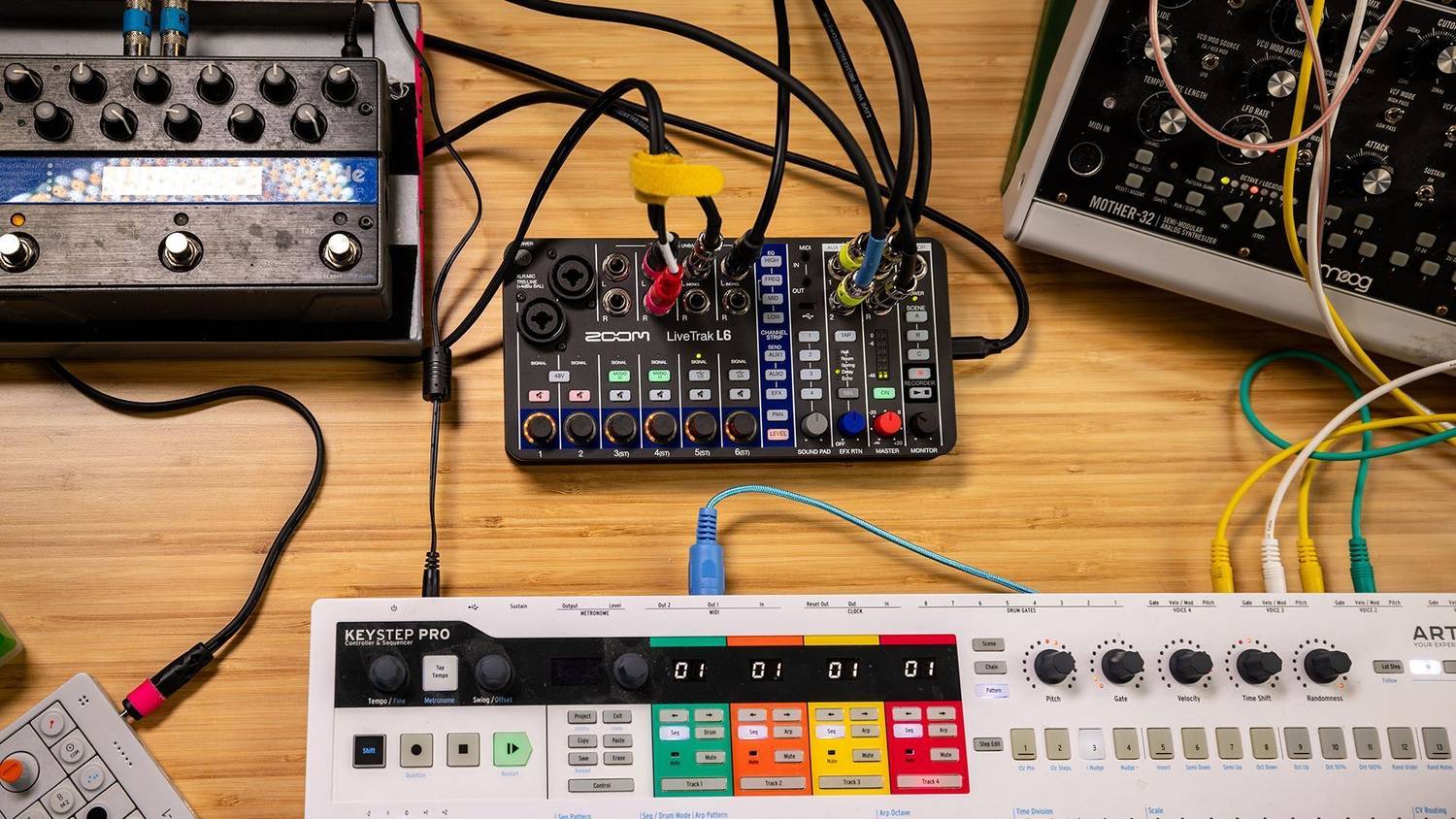 ZOOM LiveTrak L6 10-Track Compact and Portable Digital Mixer