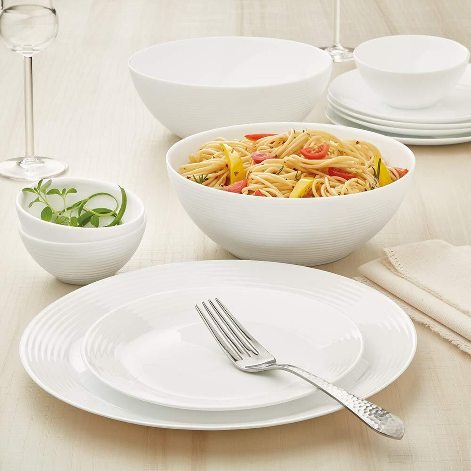Image of BOROSIL Pack of 19 Opalware lightweight, yet extra strong, rough usage without chipping or scratching Dinner Set