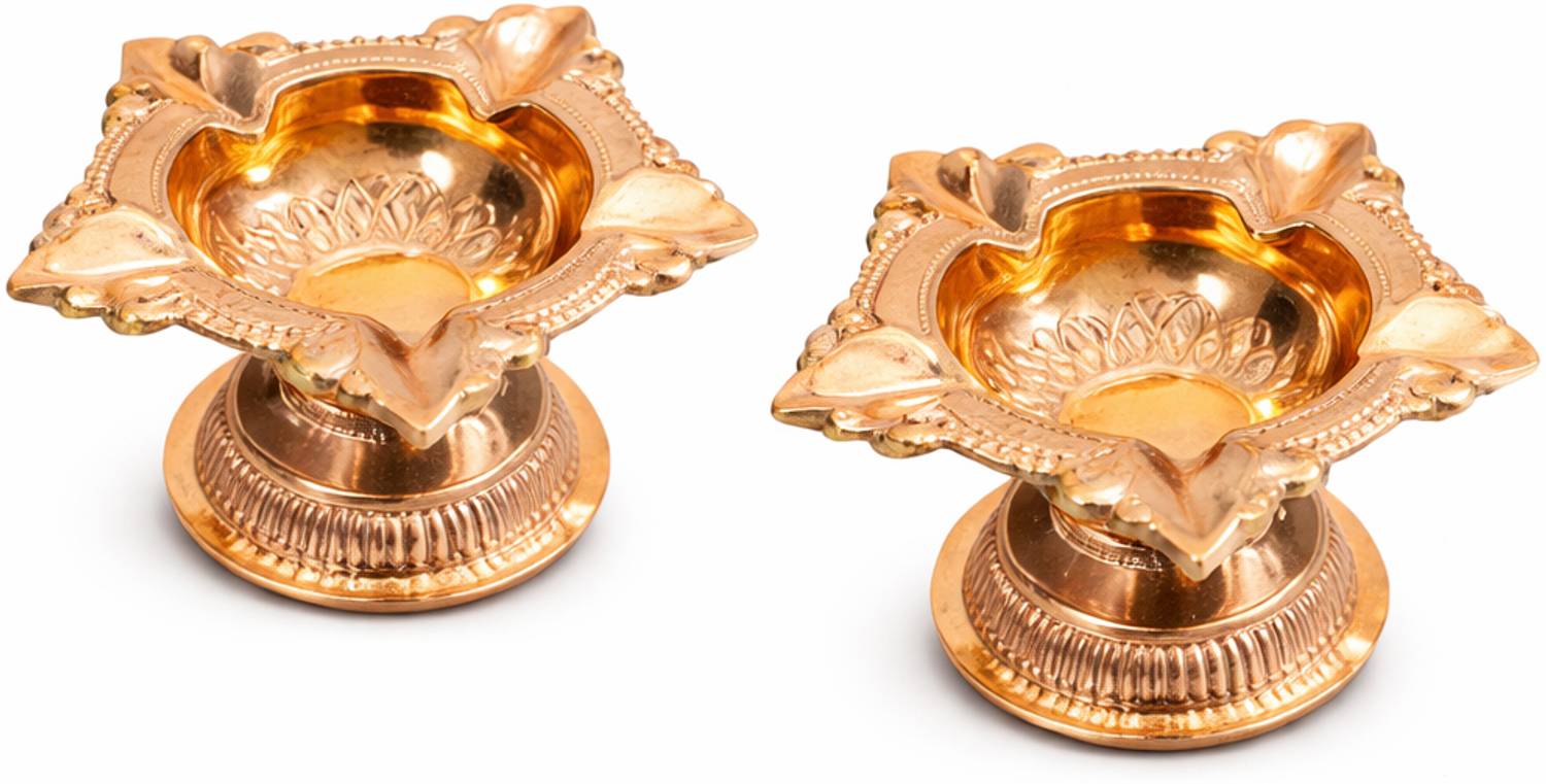 Butee Golden Finish Brass Diya with Base | Festival & Spiritual Lighting Lamp Copper Table Diya