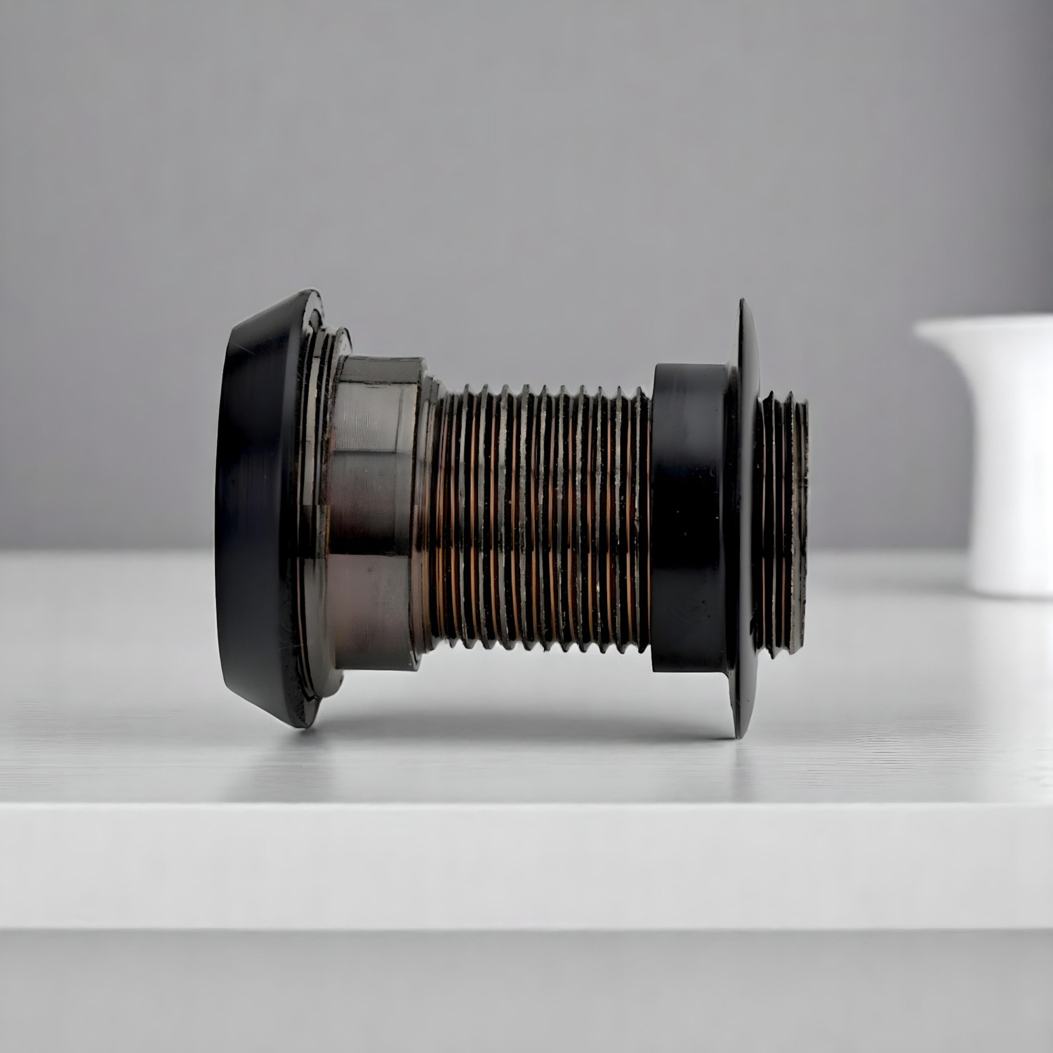 Image of EYE BERRY Brass Door Scope Door Viewer