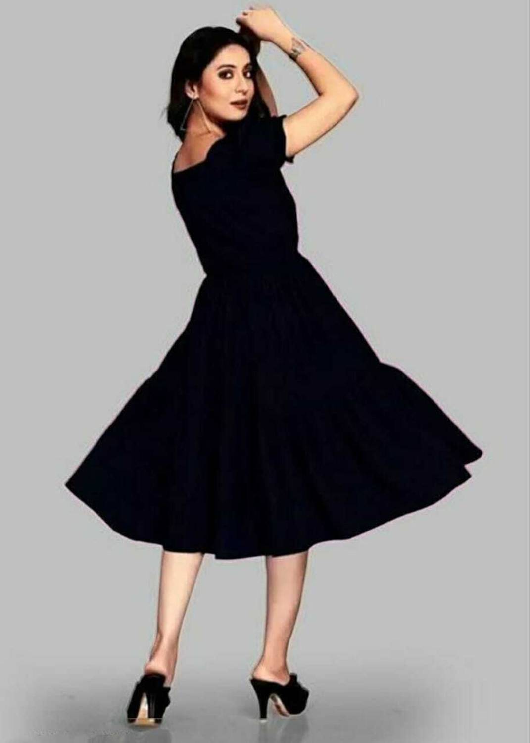 Alastar Women Gown Multicolor Knee Length Dress