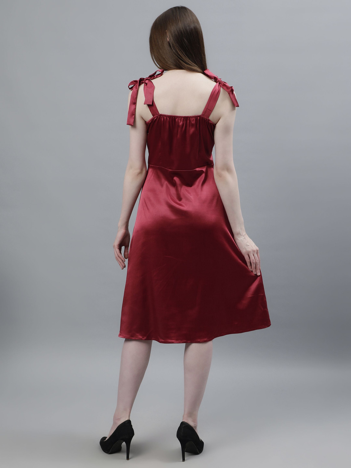 Image of NUEVOSDAMAS Women Ruffled Maroon Midi /Calf Length Dress