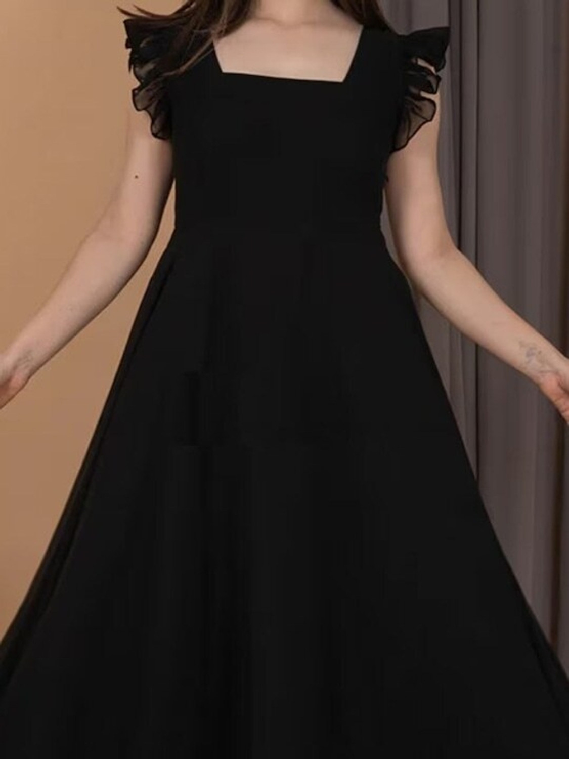 Image of Estela Flared /A-line Gown
