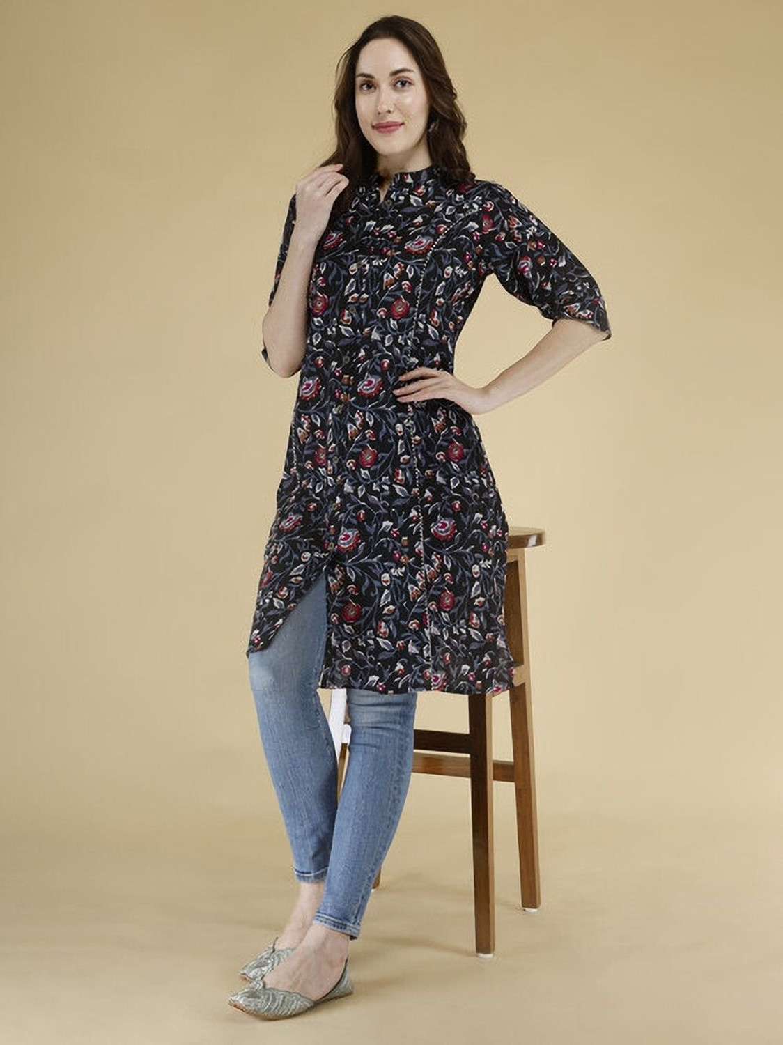 Image of HOC's Printed Pure Cotton Anarkali Kurta for Women (Multicolor)