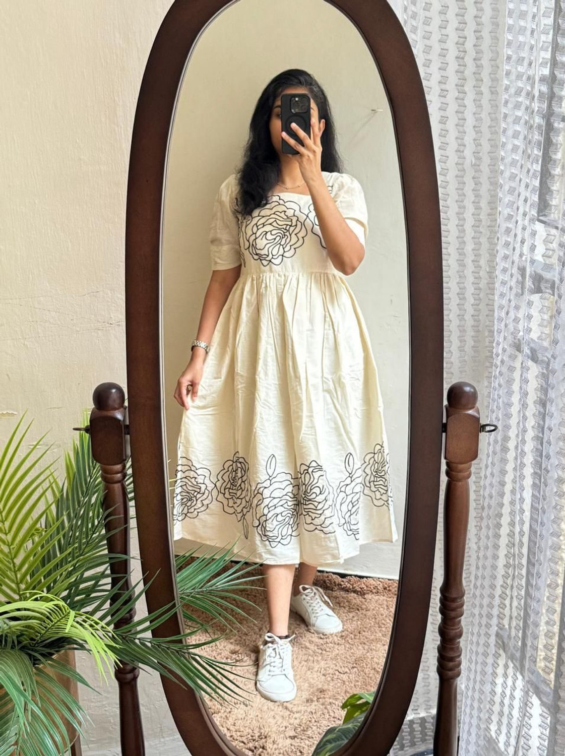 Image of zoentik enterprise Women Maxi White Midi /Calf Length Dress