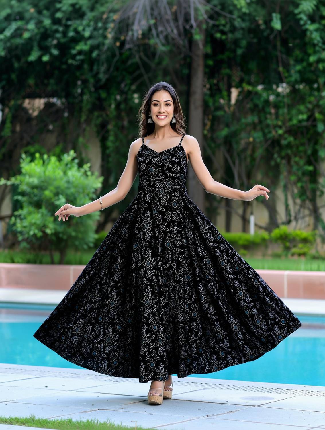 RILAKE Women Gown Black Knee Length Dress