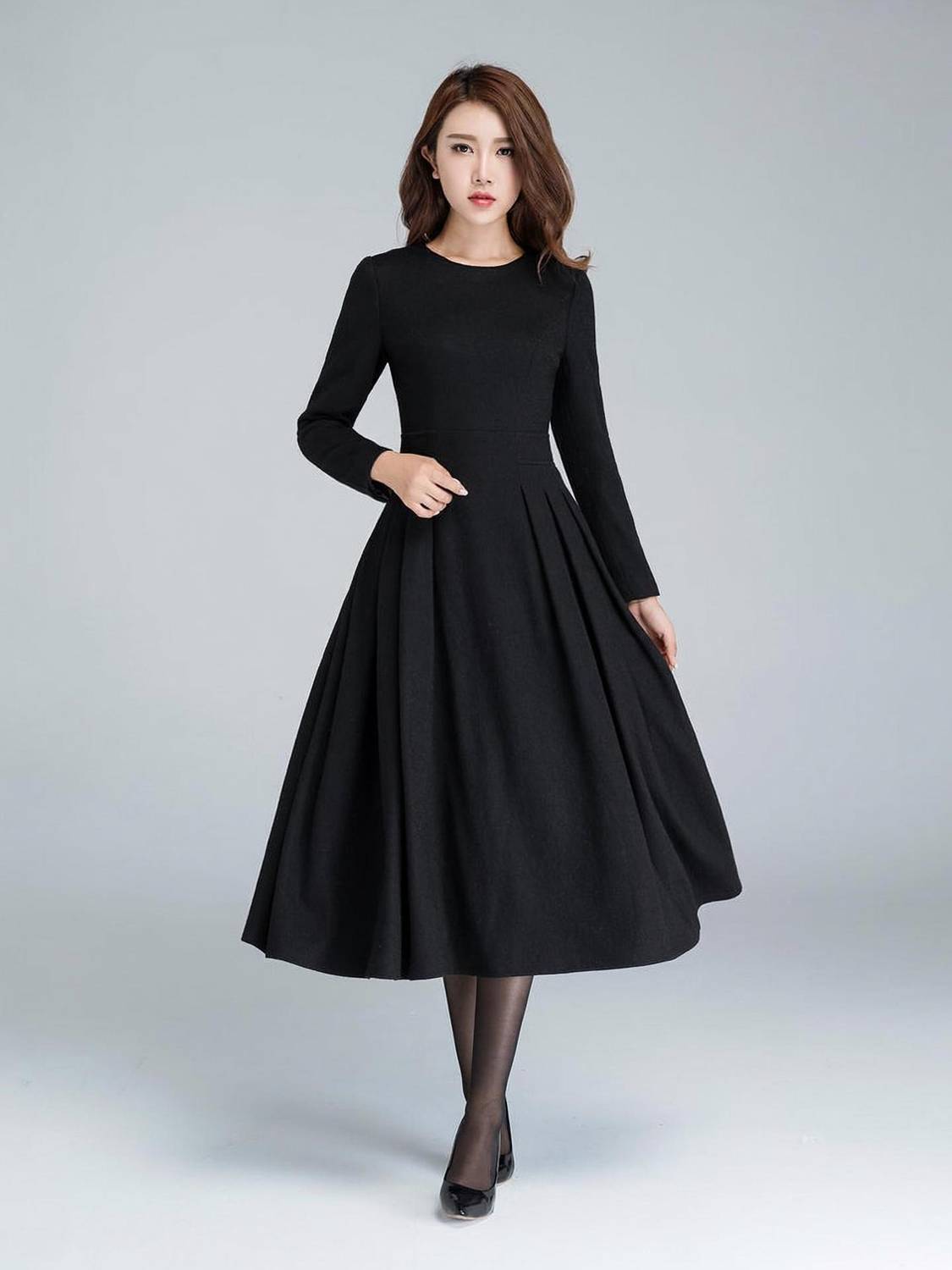herija Women Gown Black Midi/Calf Length Dress