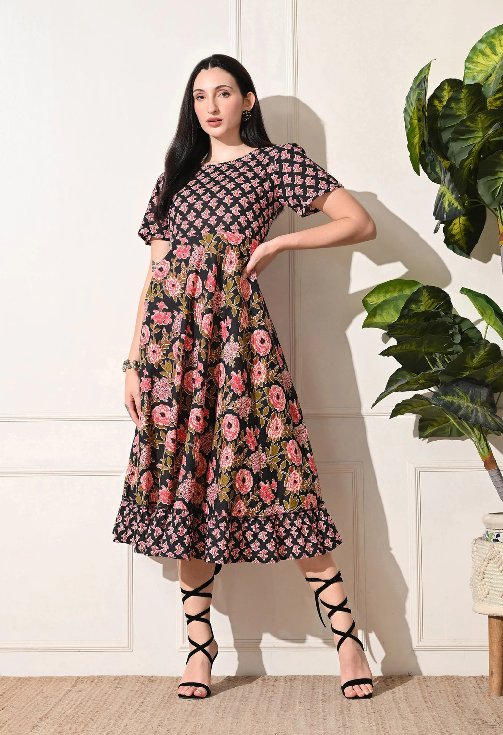 Image of TANTANATAN Flared /A-line Gown
