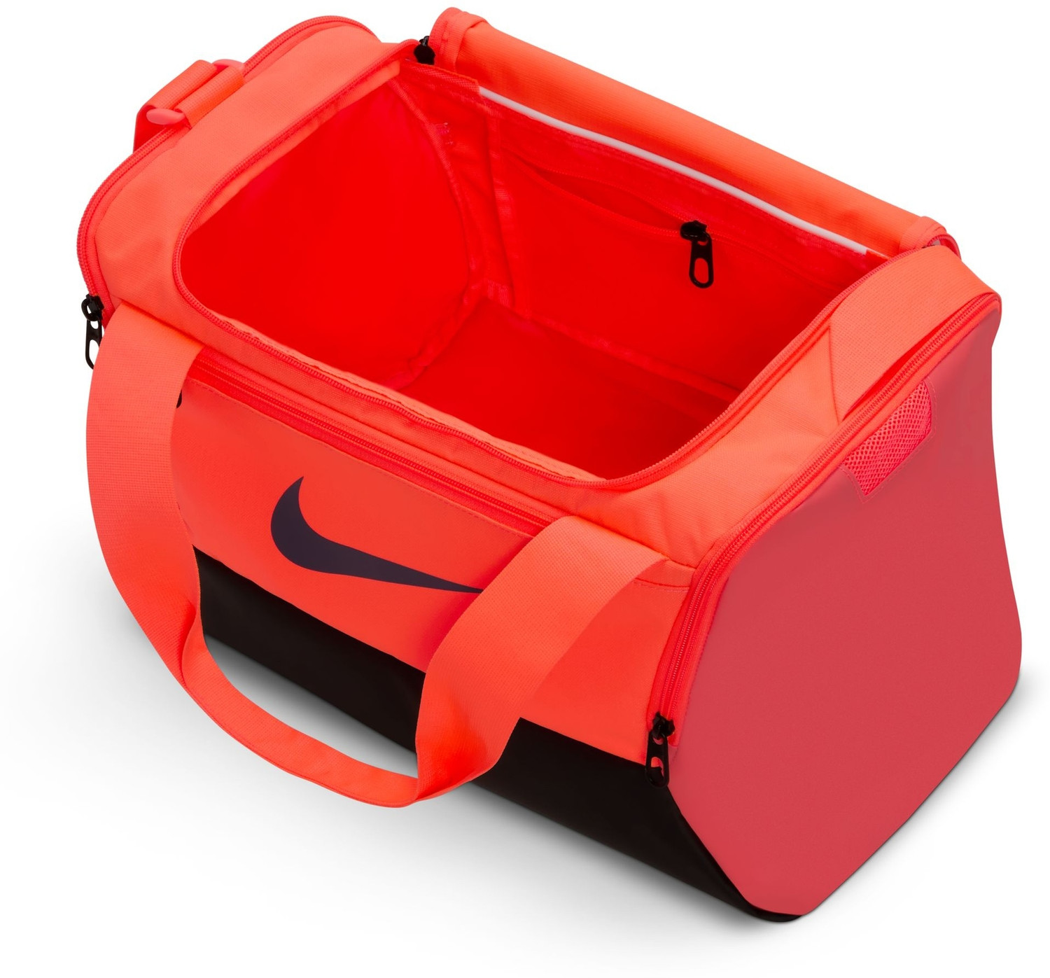Image of NIKE Brasilia 9.5 Gym Duffel Bag