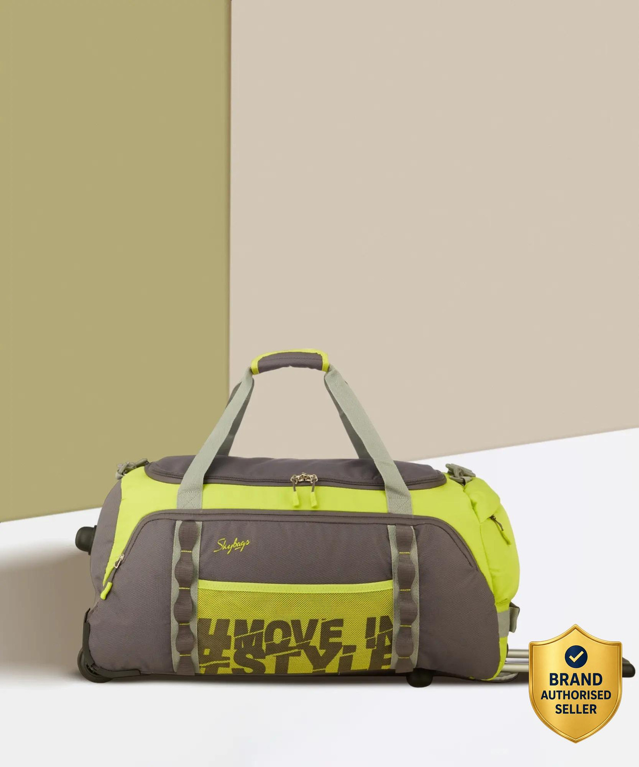 Image of SKYBAGS HUSTLE DFT 55 GREEN Duffel With Wheels (Strolley)