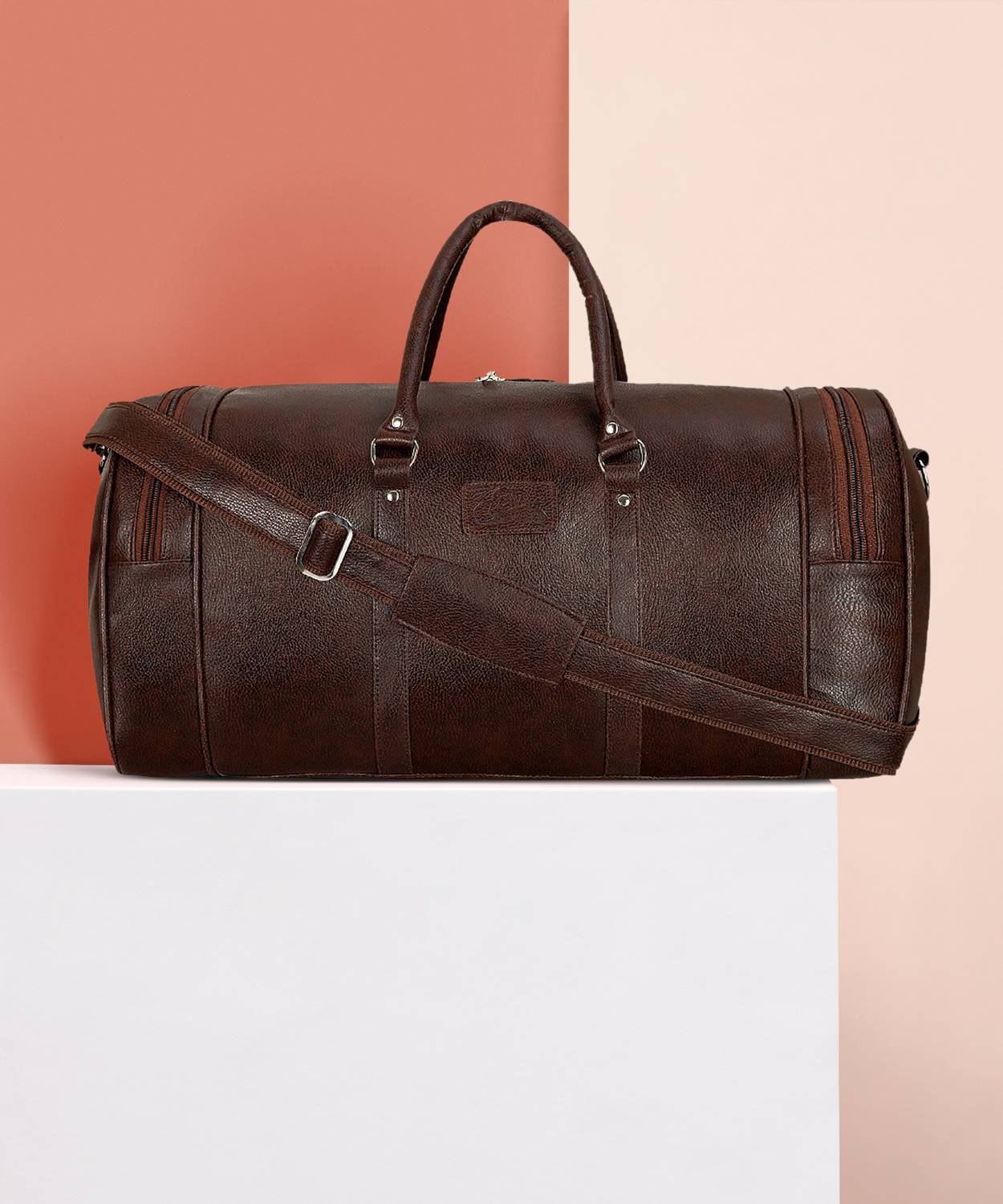 Leather World Duffel Travel Luggage bag Duffel Without Wheels