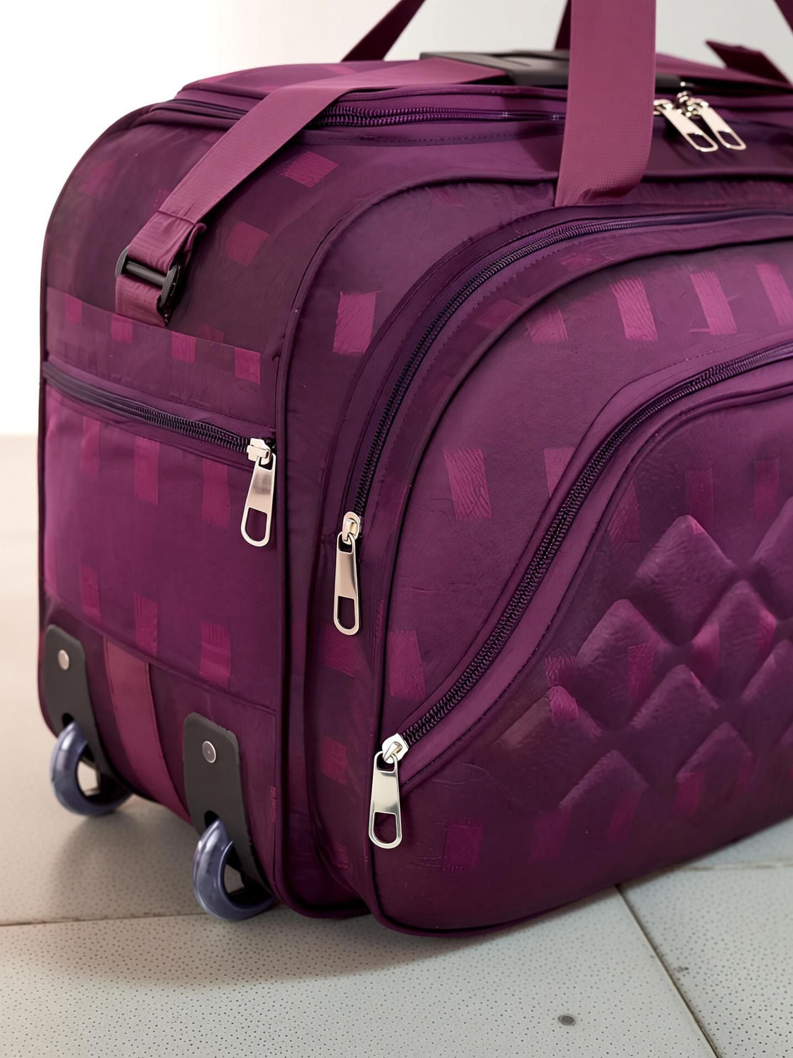 Image of KNSE (Expandable) Travel Duffle Bags Trolley Wheels Luggage Bag Duffel With Wheels (Strolley)