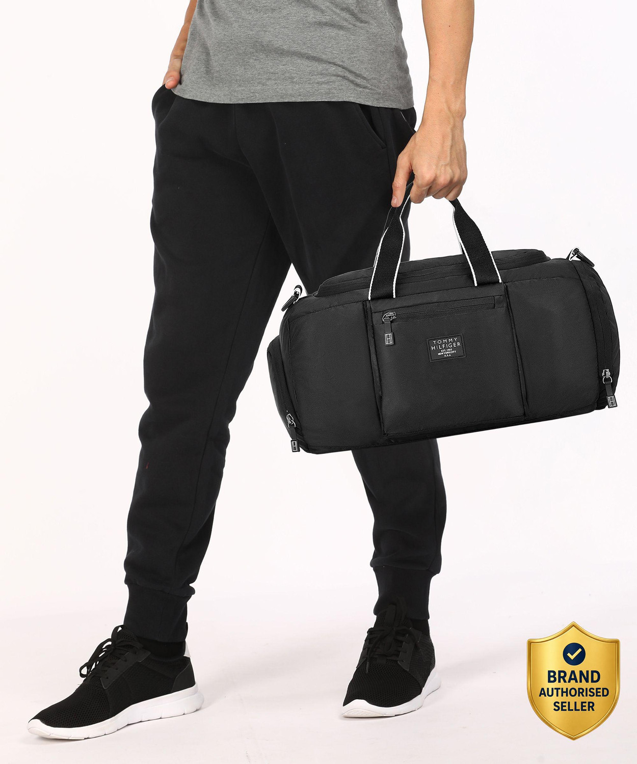 Image of TOMMY HILFIGER Declan Gym Duffel Bag