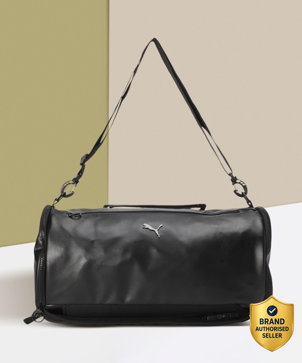 Image of PUMA CONVERTIBLE Gym Bag V4 Gym Duffel Bag