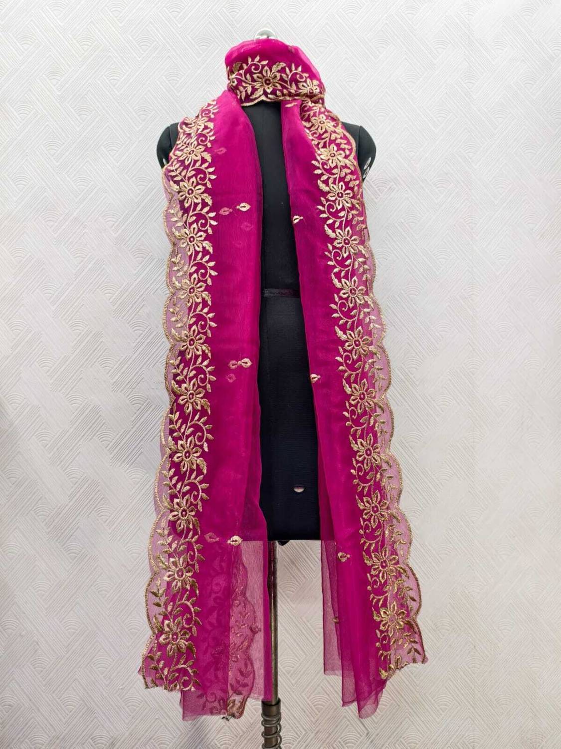 BLAKE LEAF Net Embroidered Women Dupatta