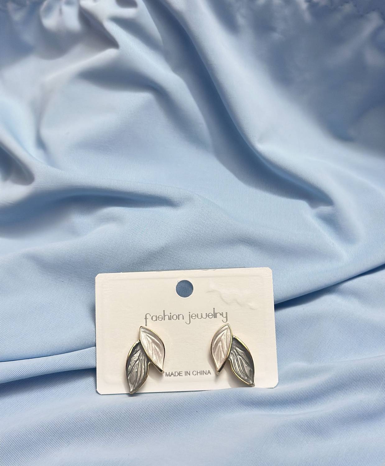 ALPHA WING Stylish fancy Latest Pearl Alloy Stud Earring Pearl Alloy Stud Earring Pearl Alloy Stud Earring