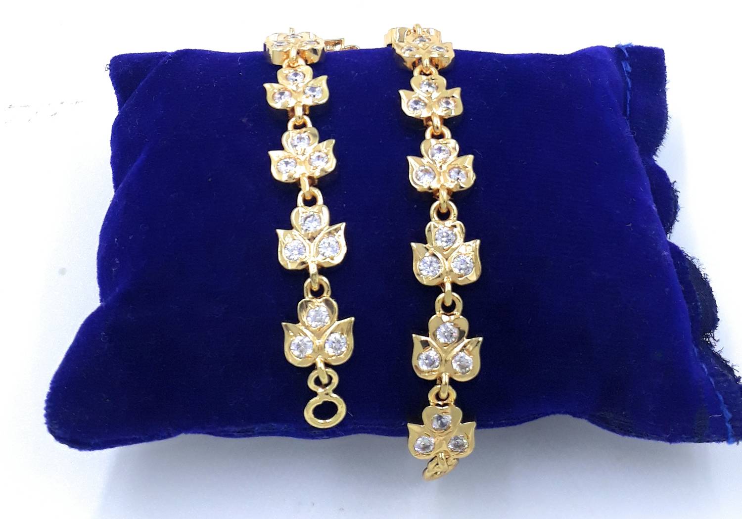 Anujeet Fashion Hub Gold Plated Covering 5 metal Impon Fancy Heart Ear Chain/Mattal For Women/Girls Copper Ear Thread