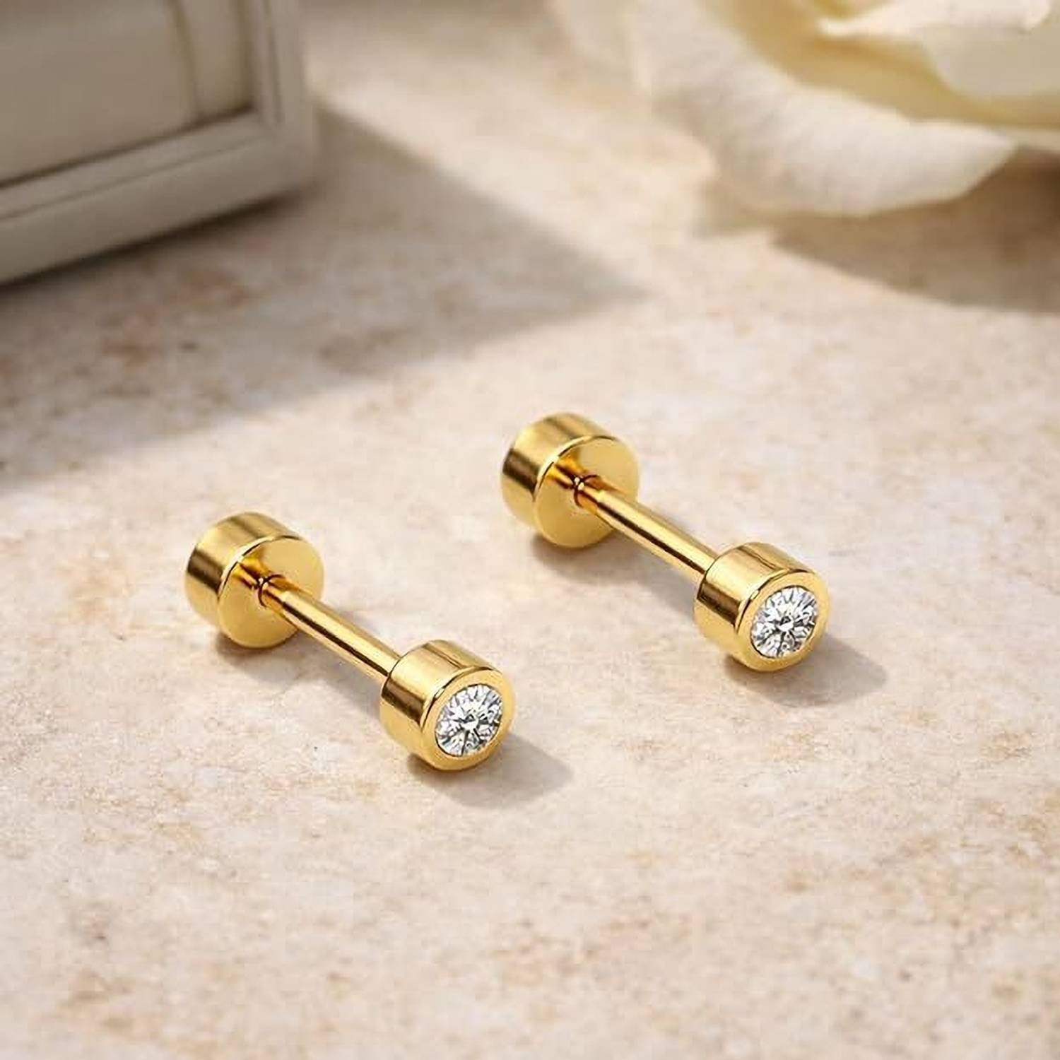 Bawree 18K Gold Plated Anti Tarnish Tyre Shape Piercing White Stone Stud Earrings Crystal Metal Stud Earring