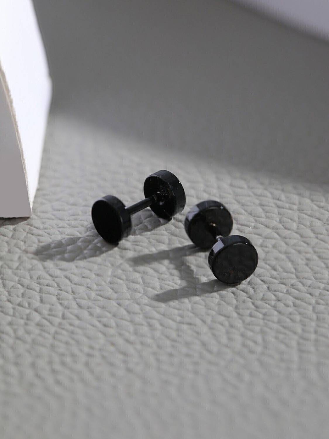 Bold by Priyaasi XWPZK Black Round Stud Earrings for Men - 7 mm Alloy Stud Earring