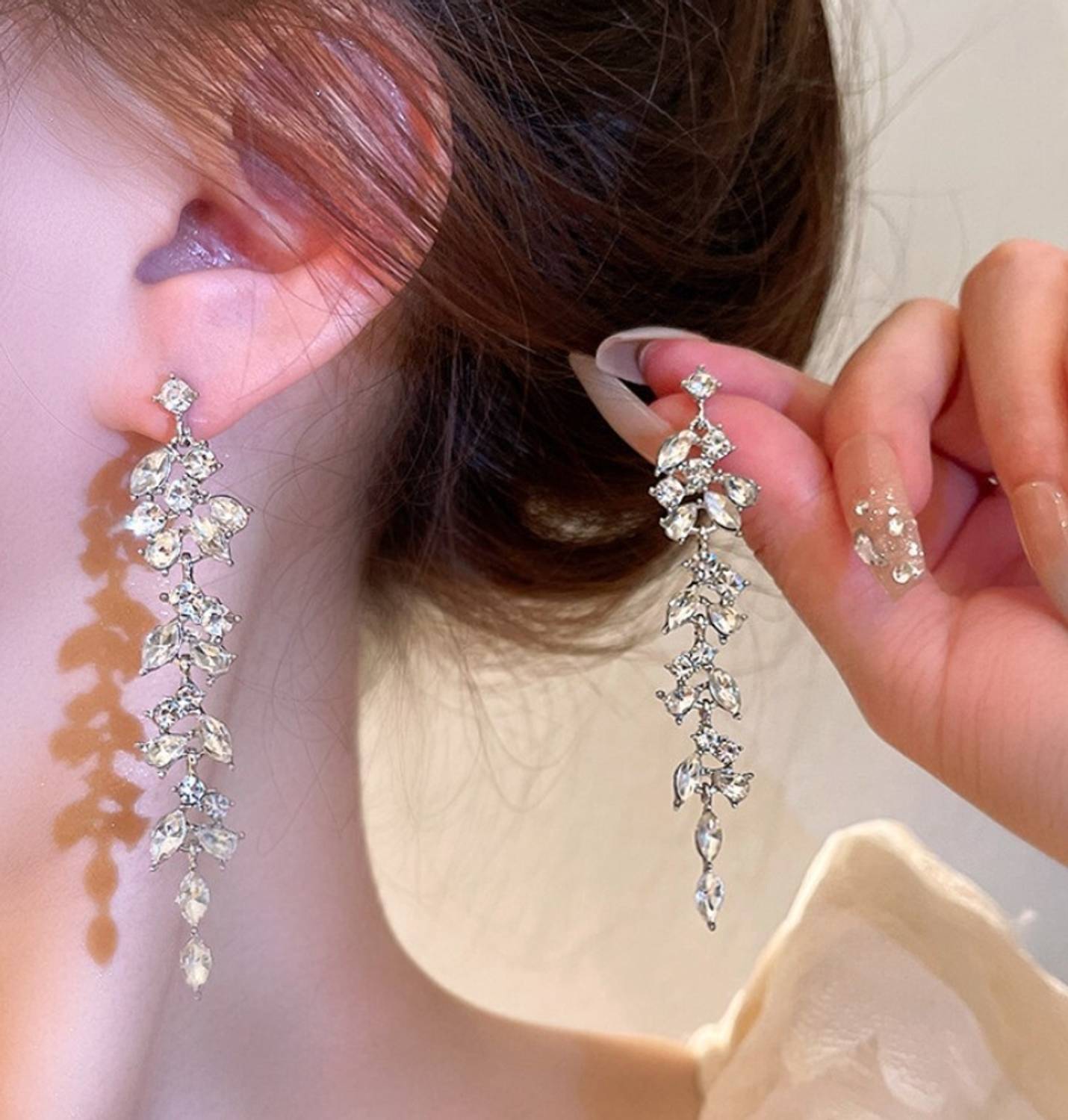 AKISON Flower Leaves Long Earrings - Image 3