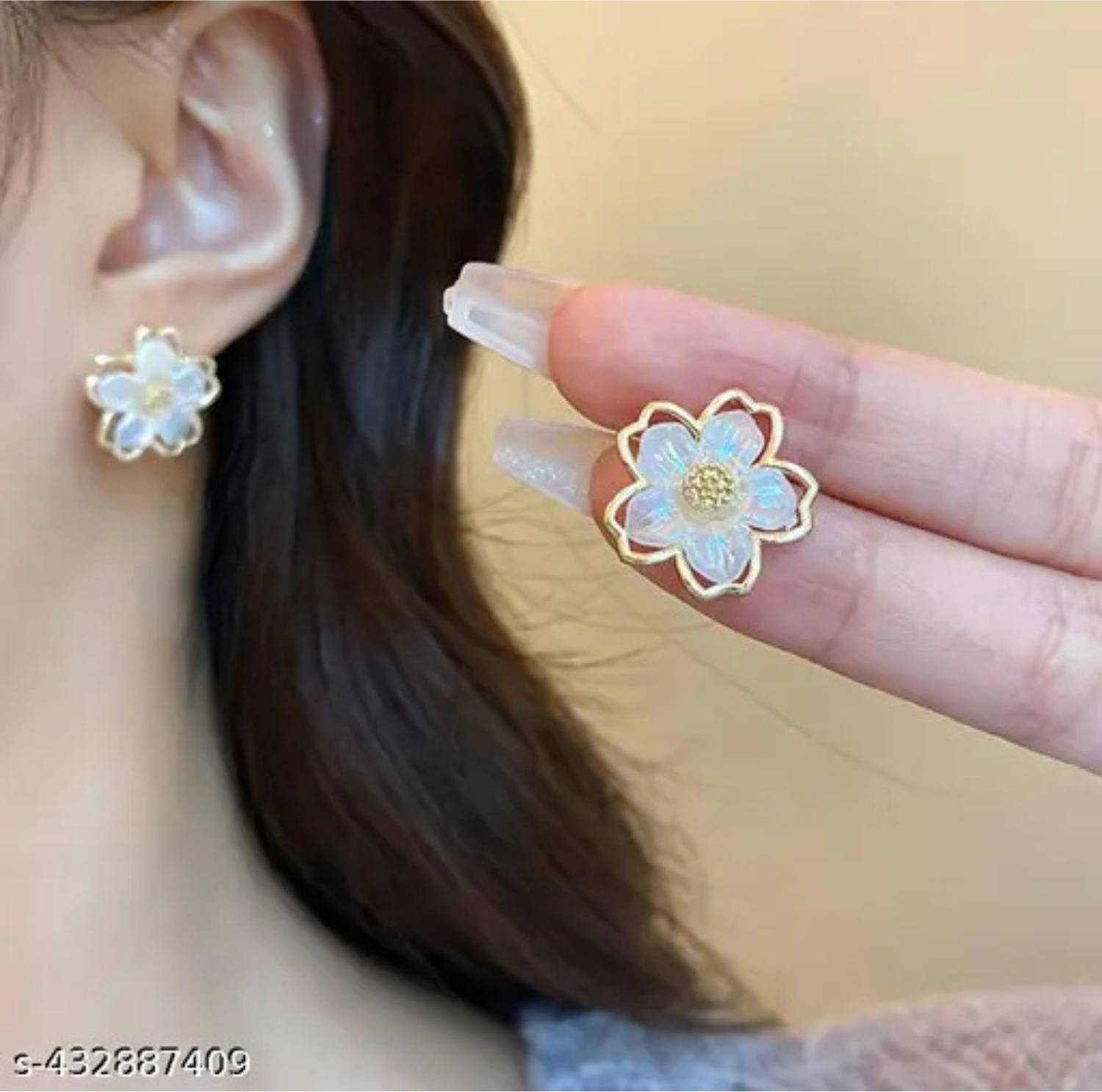 neze NZ 23 Golden White Flower Earrings + + GET 1 FREE GIFT OF Floating Frame Box Alloy Clip-on Earring