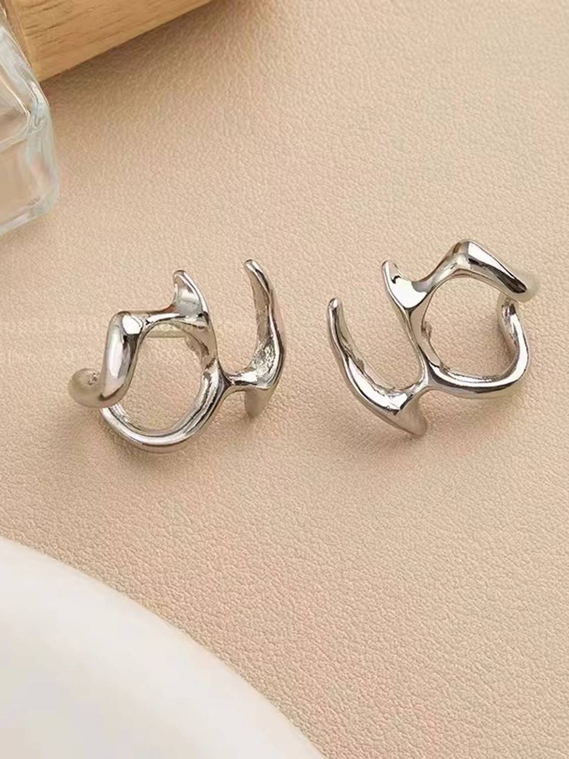 beyter Trendy Irregular Liquid Hollowed Out Earrings Punk Alloy Geometric Stud Earrings Stainless Steel Stud Earring