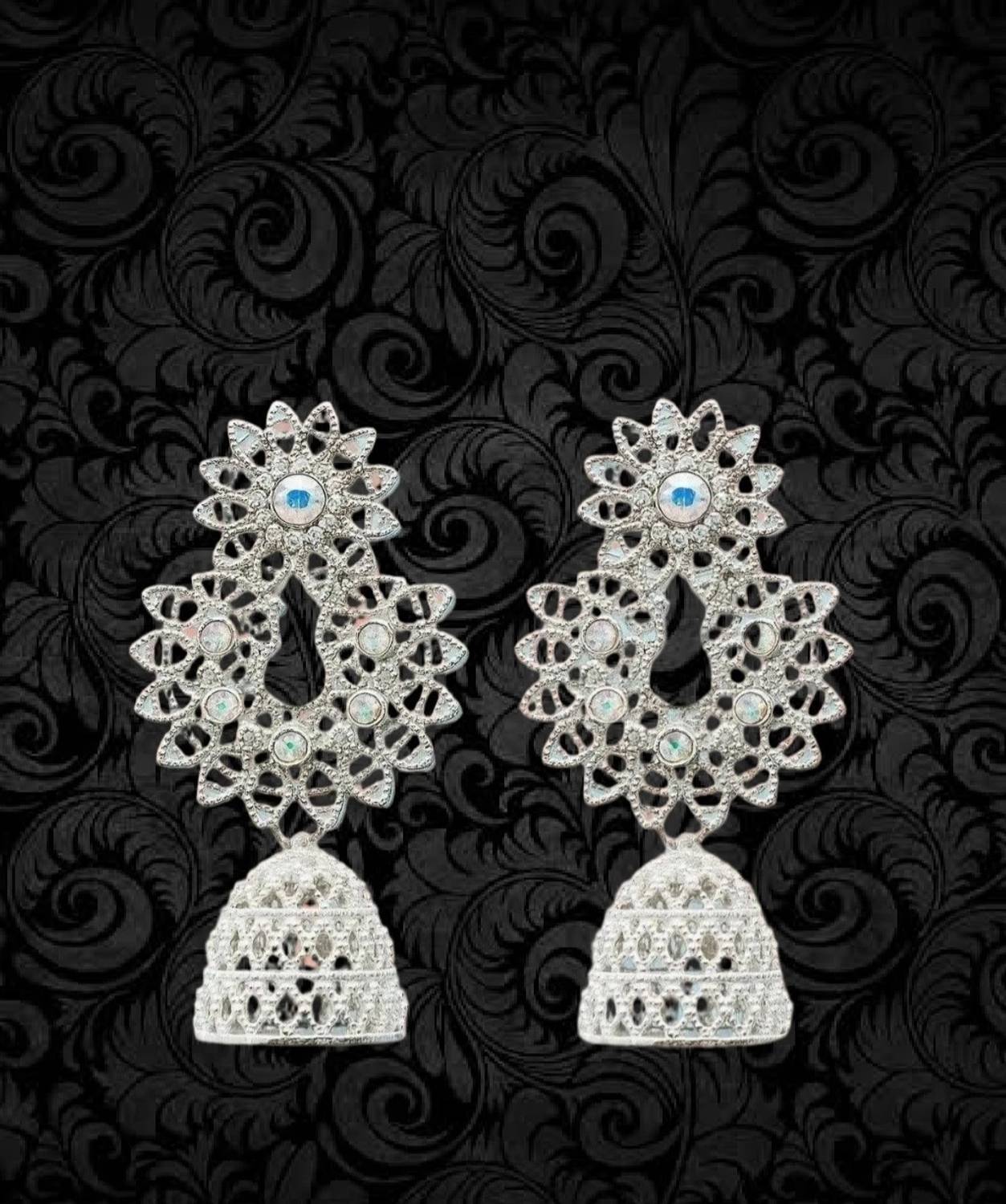 ARRINO TRADITIONAL JHUMKA EARING Beads Alloy Jhumki Earring