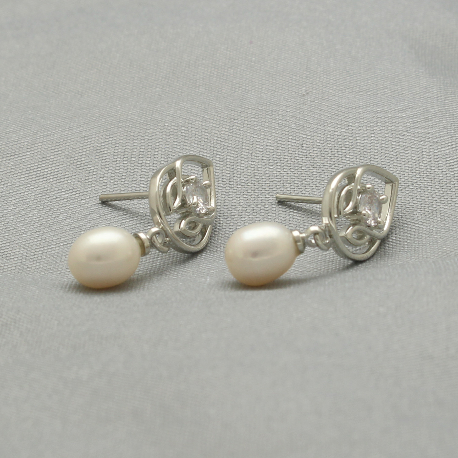 Image of Sri Jagdamba Pearls Girik Pearl Earrings Pack 4 Pearl Alloy Drops & Danglers