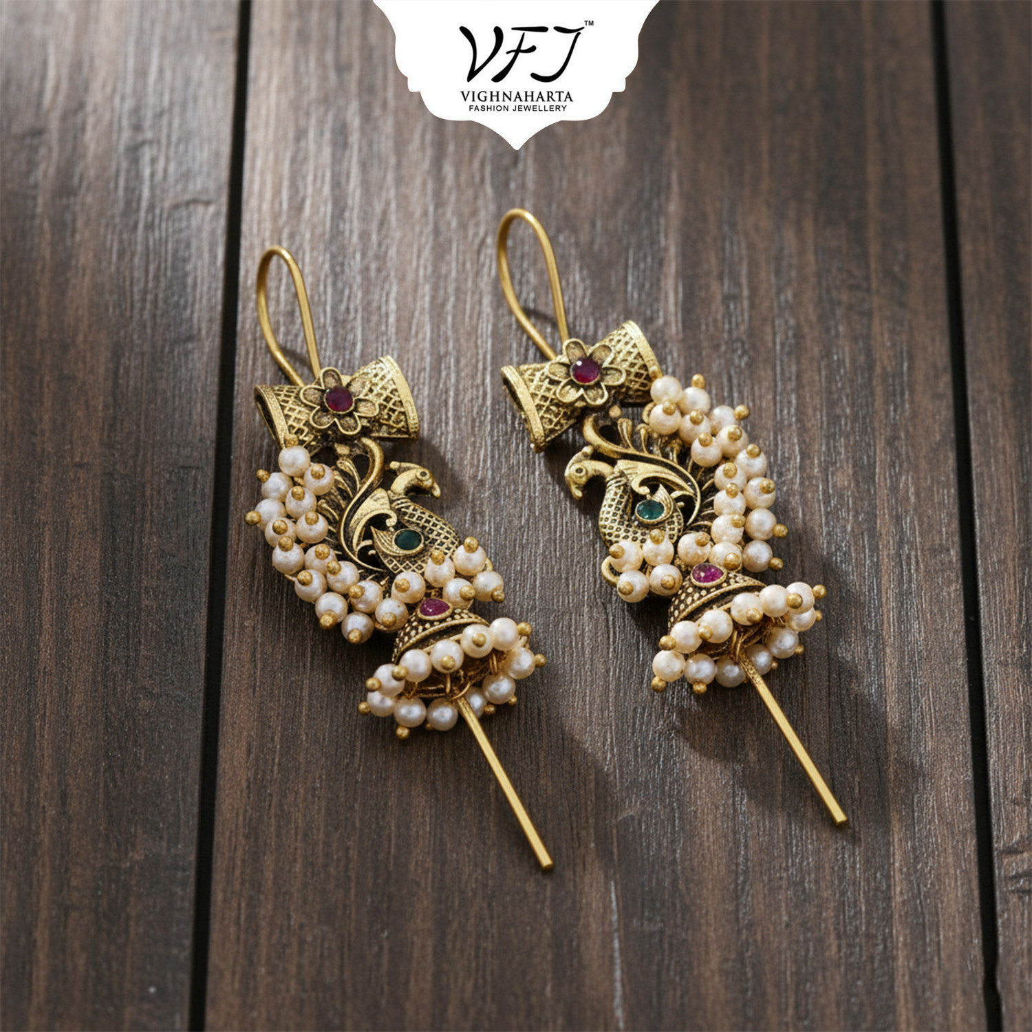 Image of VIGHNAHARTA Vighnaharta Charming Pearls CZ Ear Cuff Earring for Women and Girls{VFJ2890ERG} Cubic Zirconia Alloy Cuff Earring