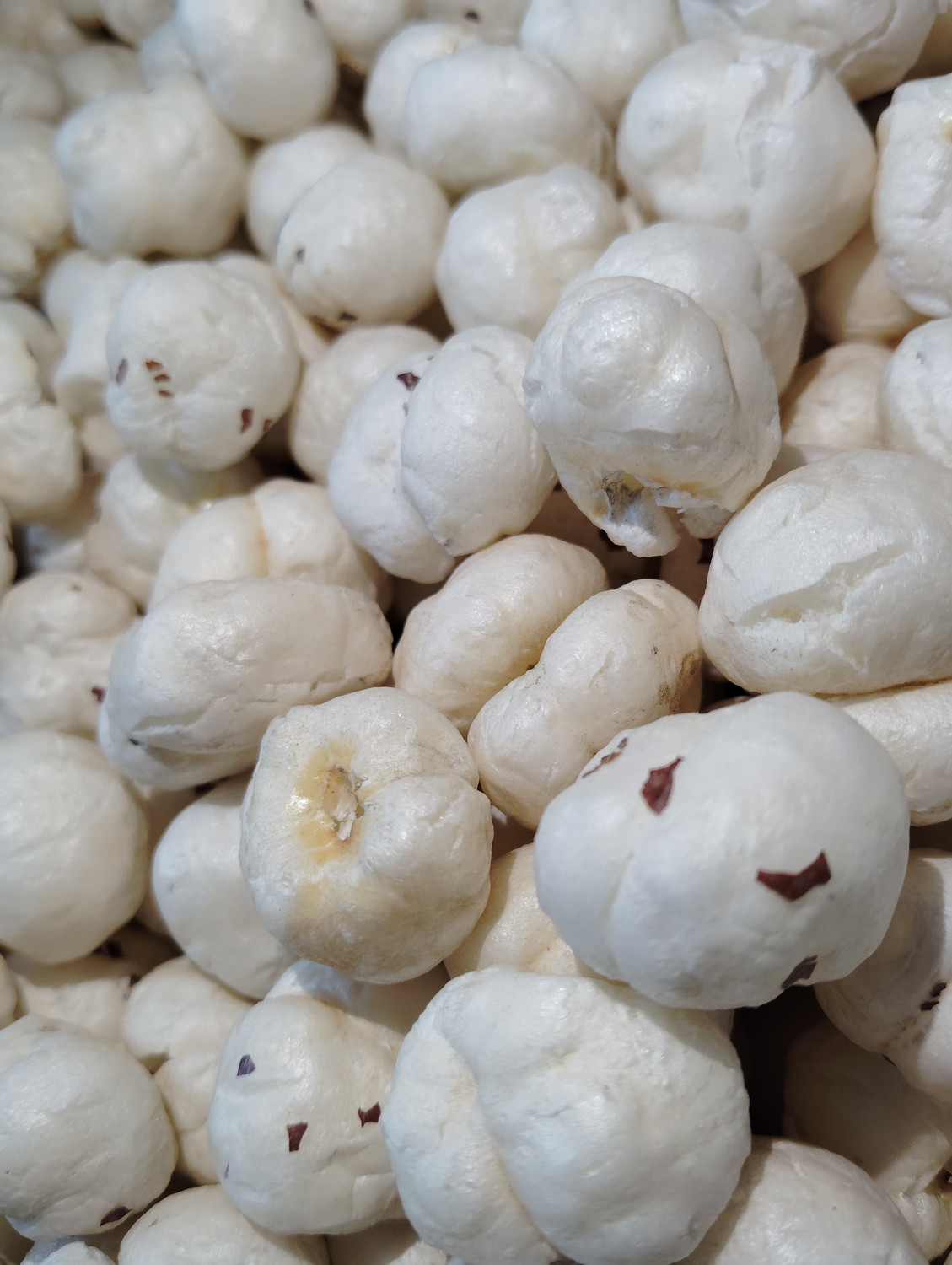 Image of AURANUT Bold Size Makhana | Premium Fox Nuts | Healthy Snack Makhana
