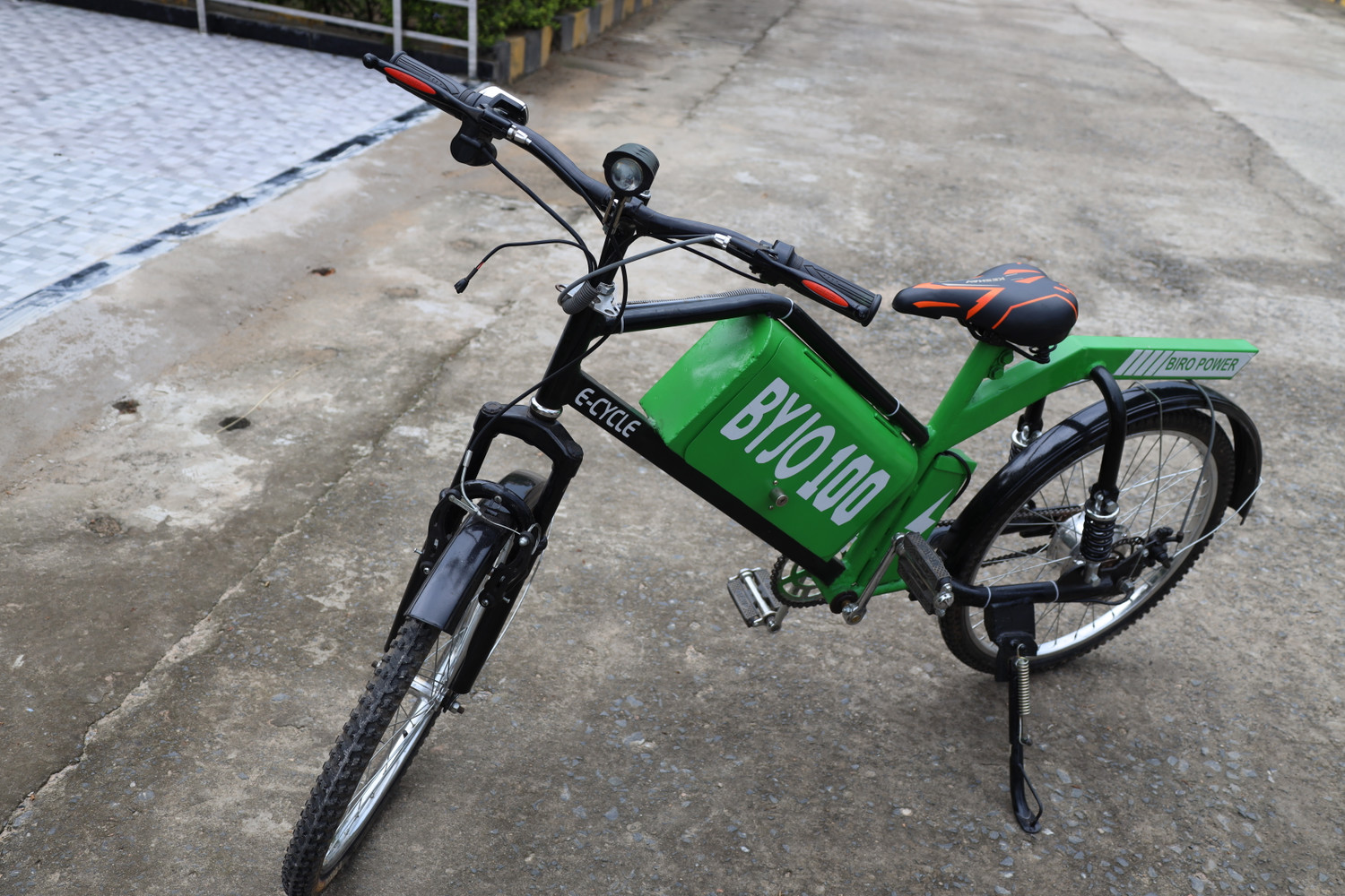 Image of BYJO BYJO100 24 inches Single Speed Lithium Iron Phosphate Electric Cycle