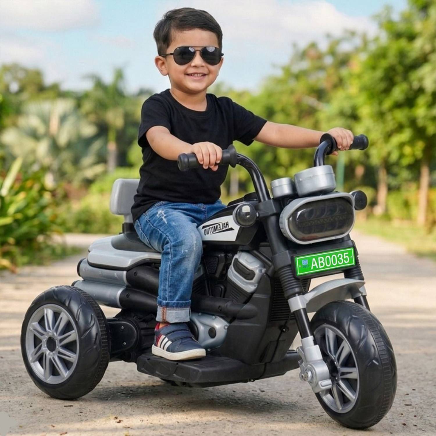 A+13 Haleimotuo Ride-On Bike with Music & LED