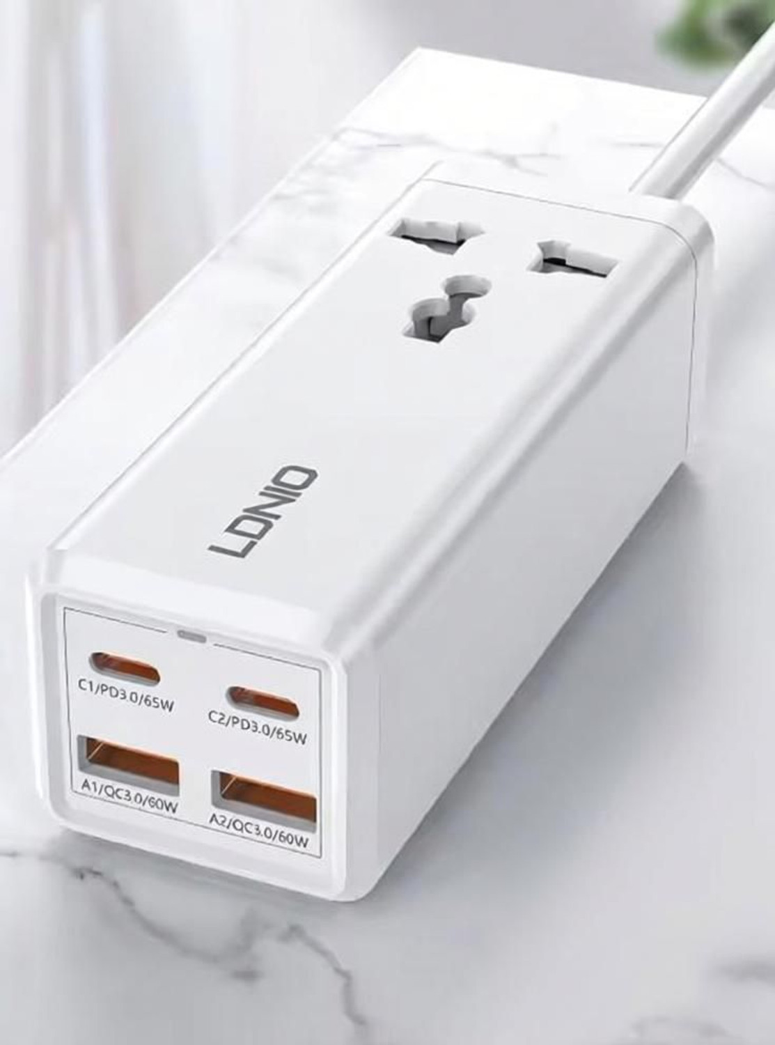 Image of FLUDDER 5 in 1 Super Charger 65W 2 USB Ports, 2 PD Type C Ports with 1 Power Socket 15 A Five Pin Socket