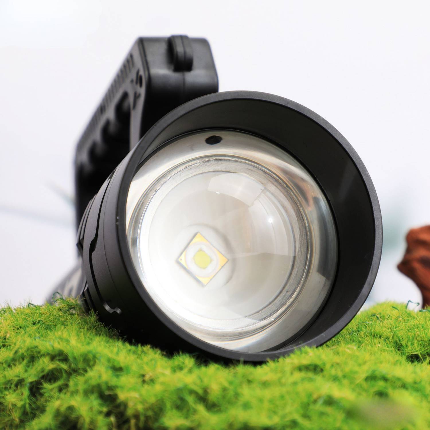MZ M294 (RECHARGEABLE SEARCH LIGHT) 500W Laser LED, 7-14 hrs