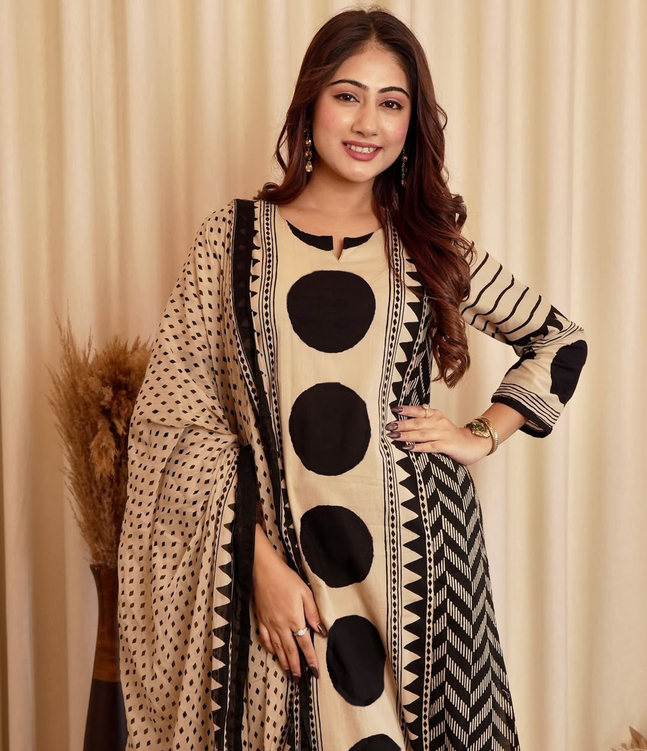 Image of Nermosa Women Kurta Pant Dupatta Set