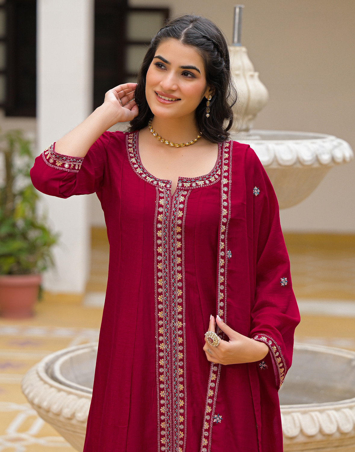 Image of Skylee Women Kurta Pant Dupatta Set
