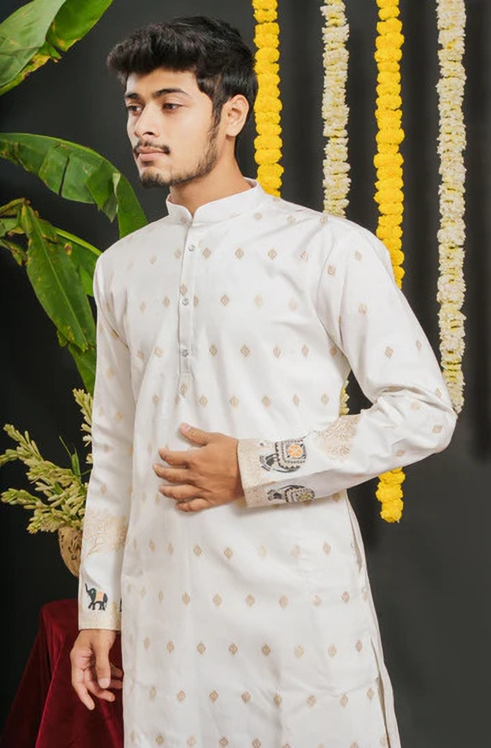 Image of SHRIIMANT Men Kurta Set