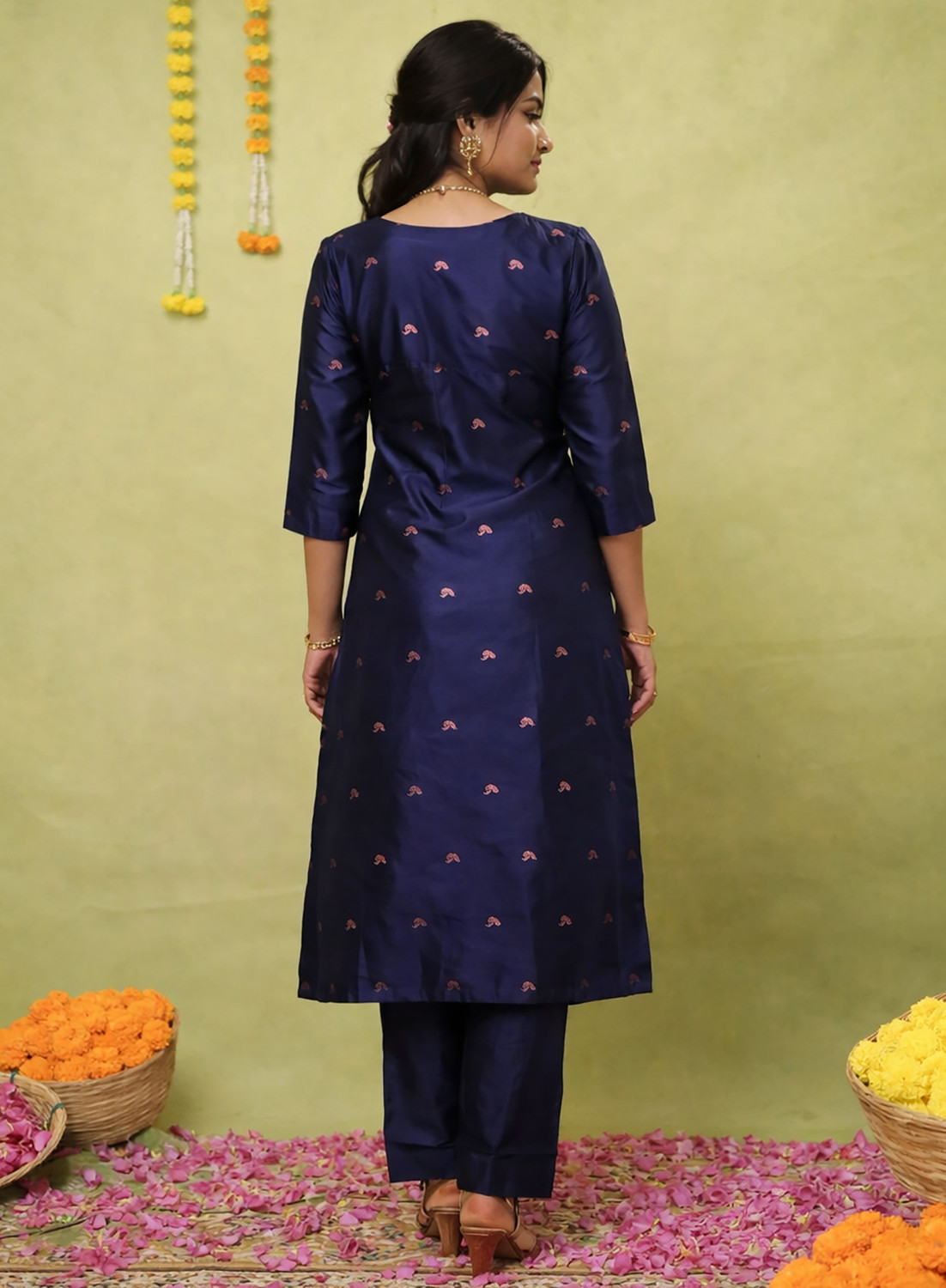 Image of VASRYA Women Kurta Pant Dupatta Set