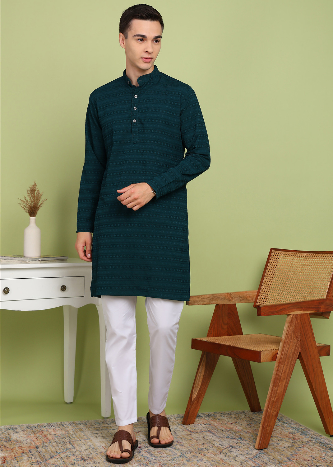 Image of FUBAR Men Self Design Straight Kurta
