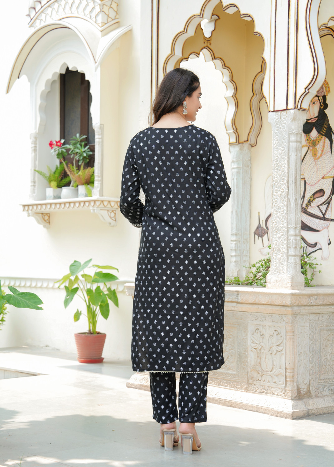 Image of Yusra Women Kurta Pant Dupatta Set