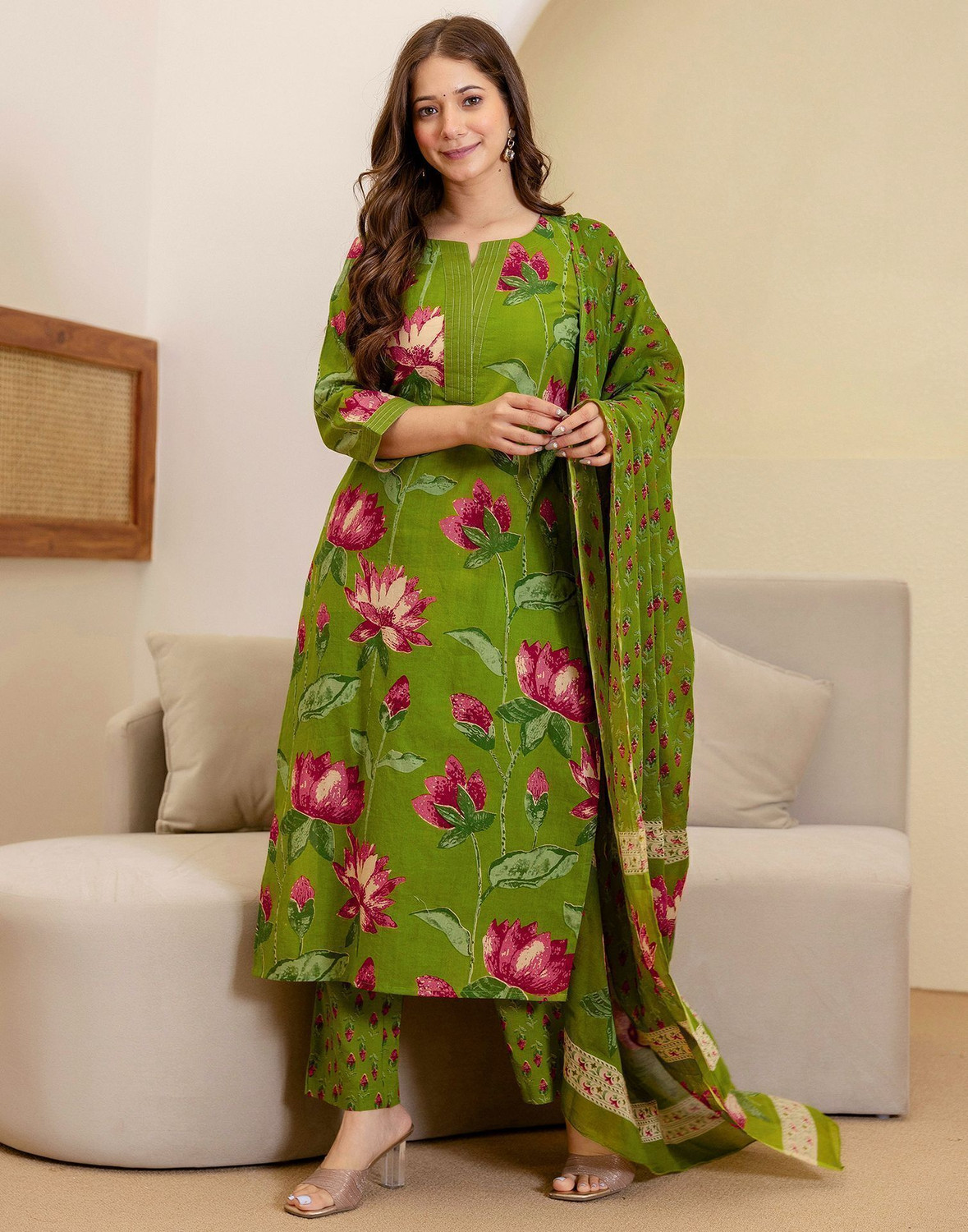 Image of Skylee Women Kurta Pant Dupatta Set