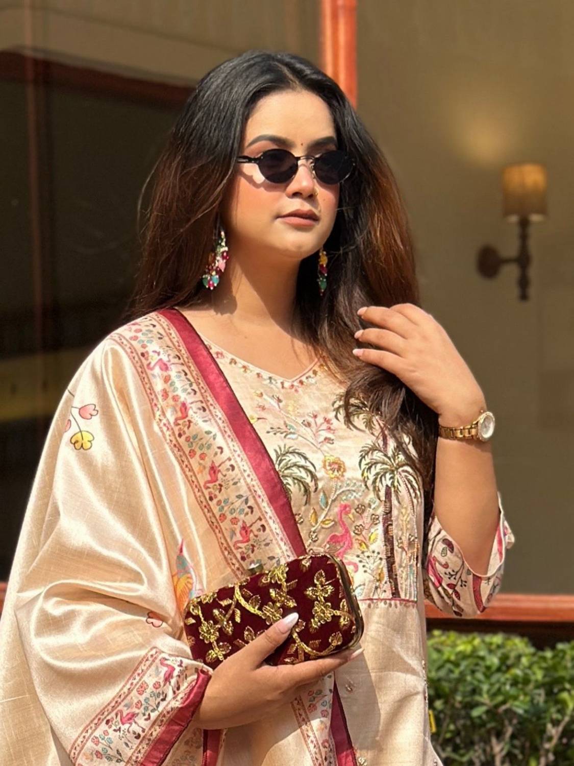 VredeVogel Embroidered Kurta Set - Image 4