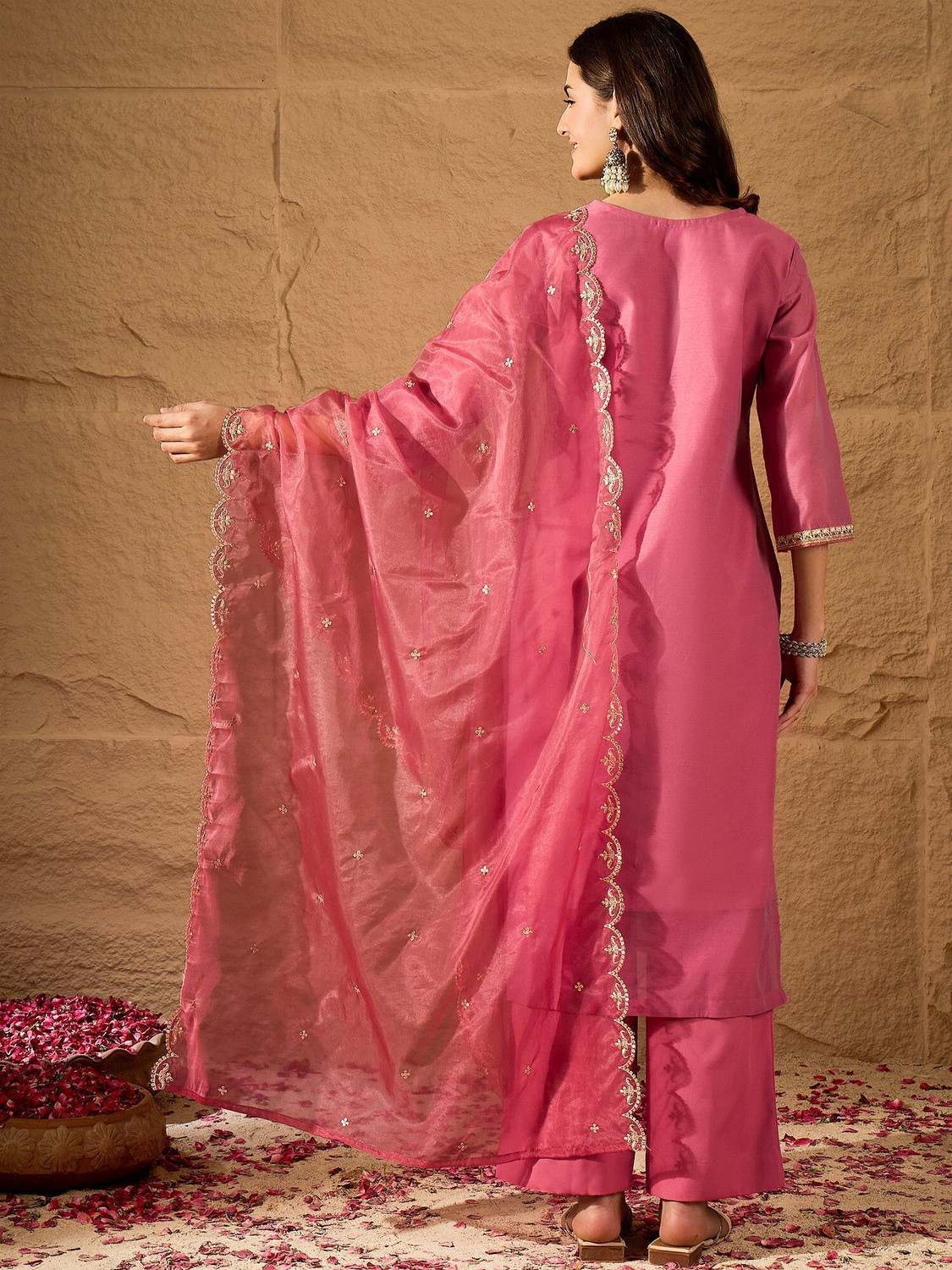 Image of AVANSHEE Women Kurta Pant Dupatta Set