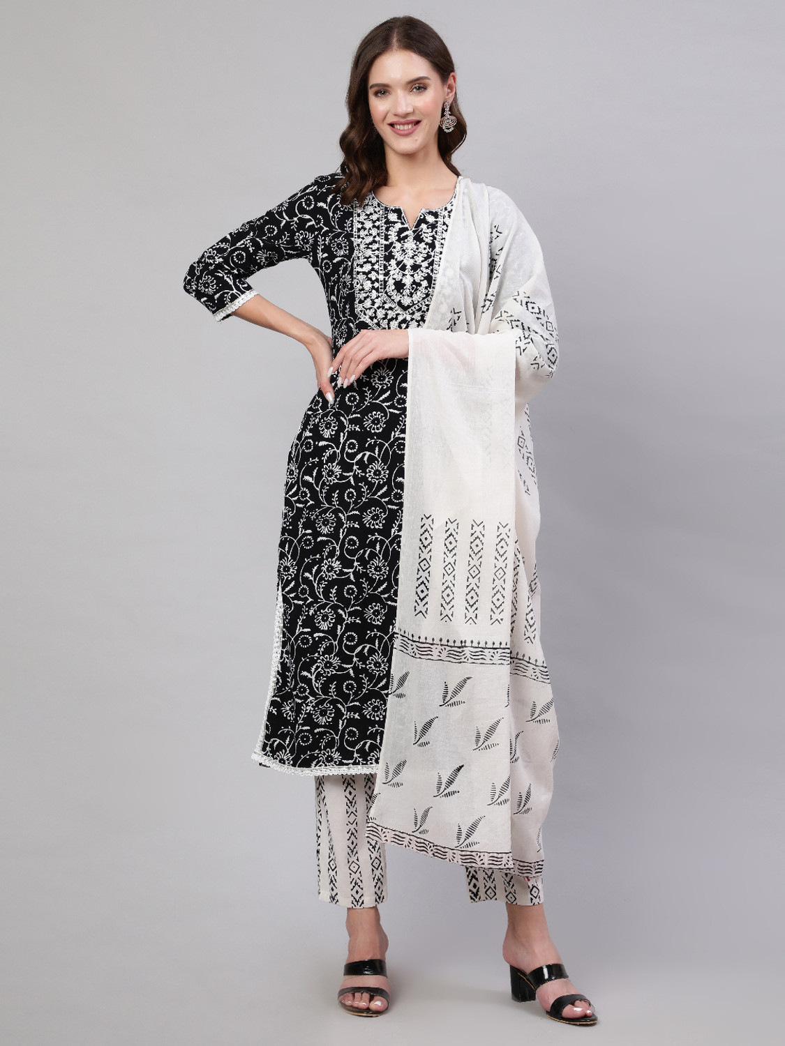 Image of Mizaz Women Kurta Pant Dupatta Set