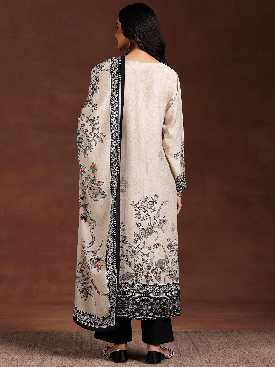 Image of LIBAS Women Kurta Pant Dupatta Set