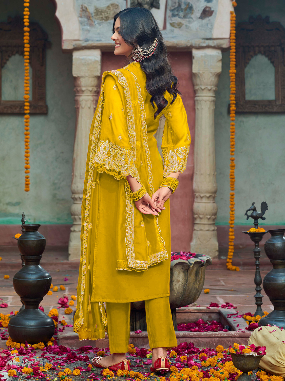 Image of Indo Era Women Kurta Pant Dupatta Set