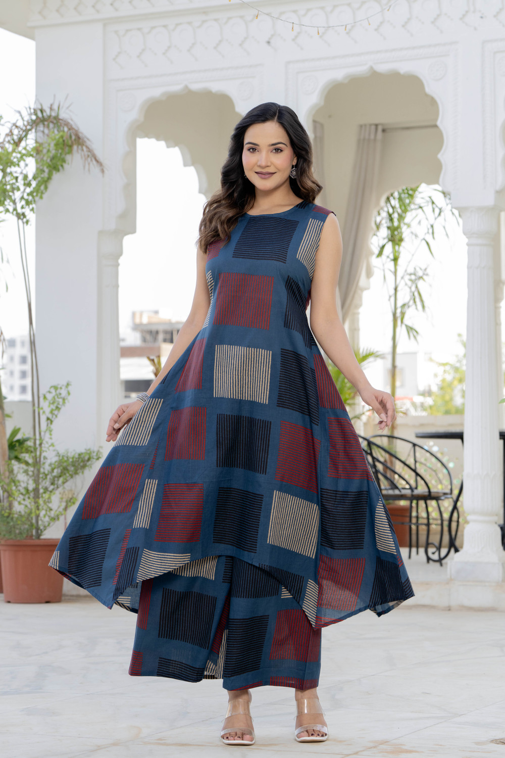 Image of Indiaura Women Kurta Palazzo Set