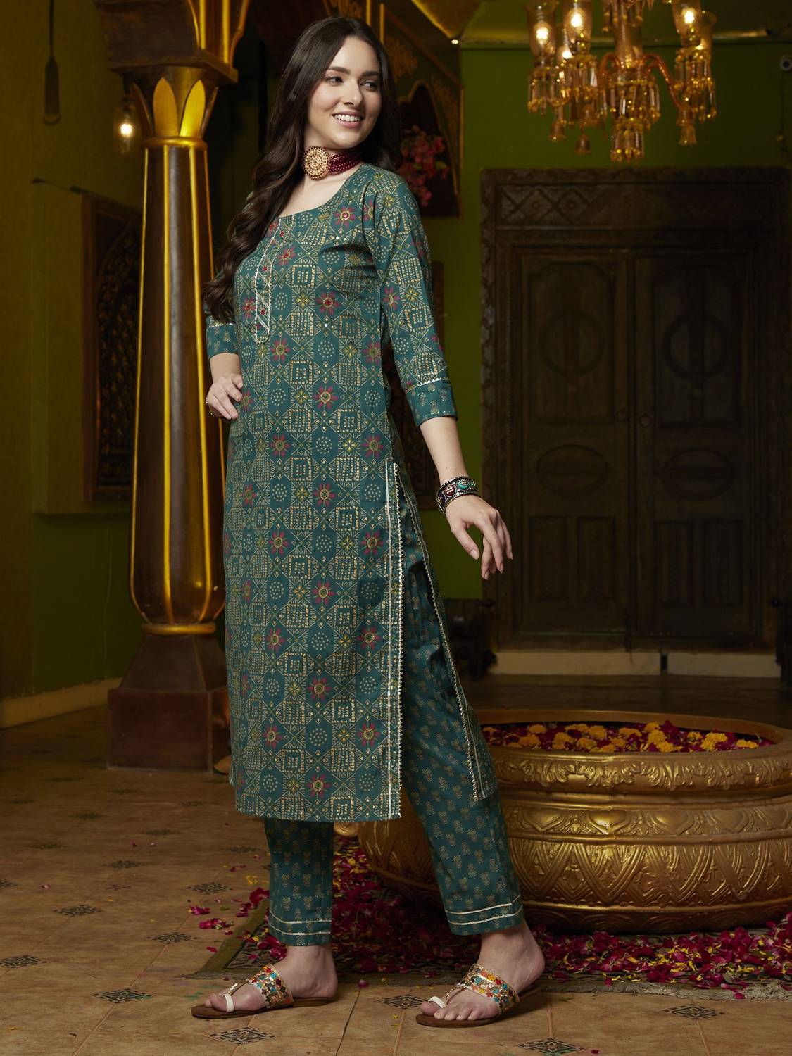 Bandia Women Kurta Pant Dupatta Set