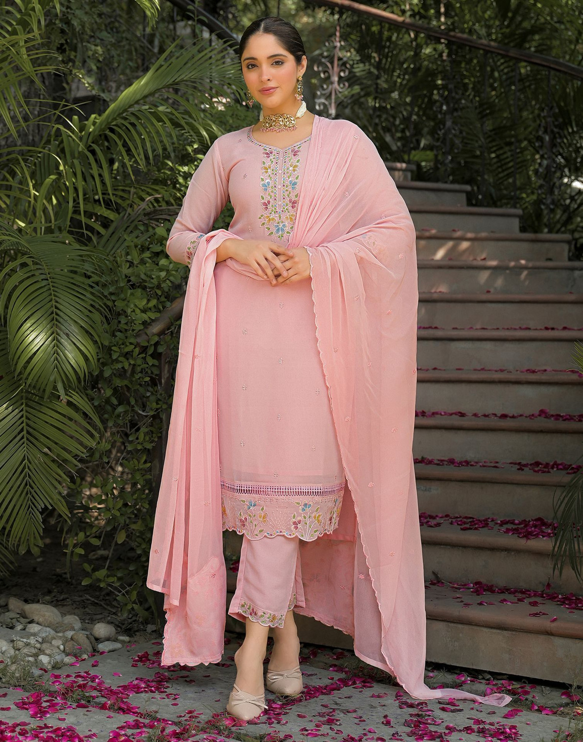 Image of Skylee Women Kurta Pant Dupatta Set
